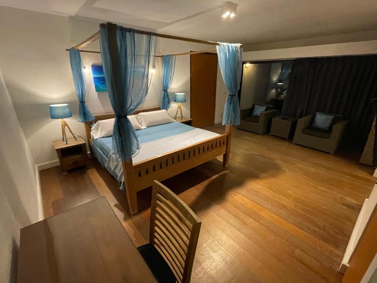 Villa La Laguna ลาคาเรส ภายนอก รูปภาพ